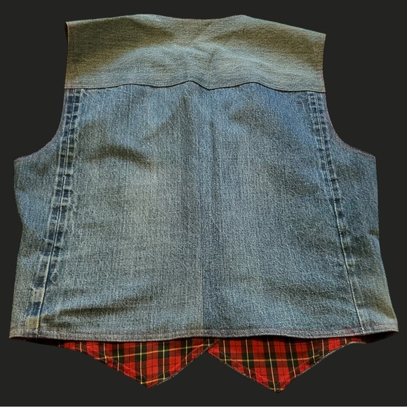 Vintage Denim Vest with Plaid Lining - Picture 2 of 4